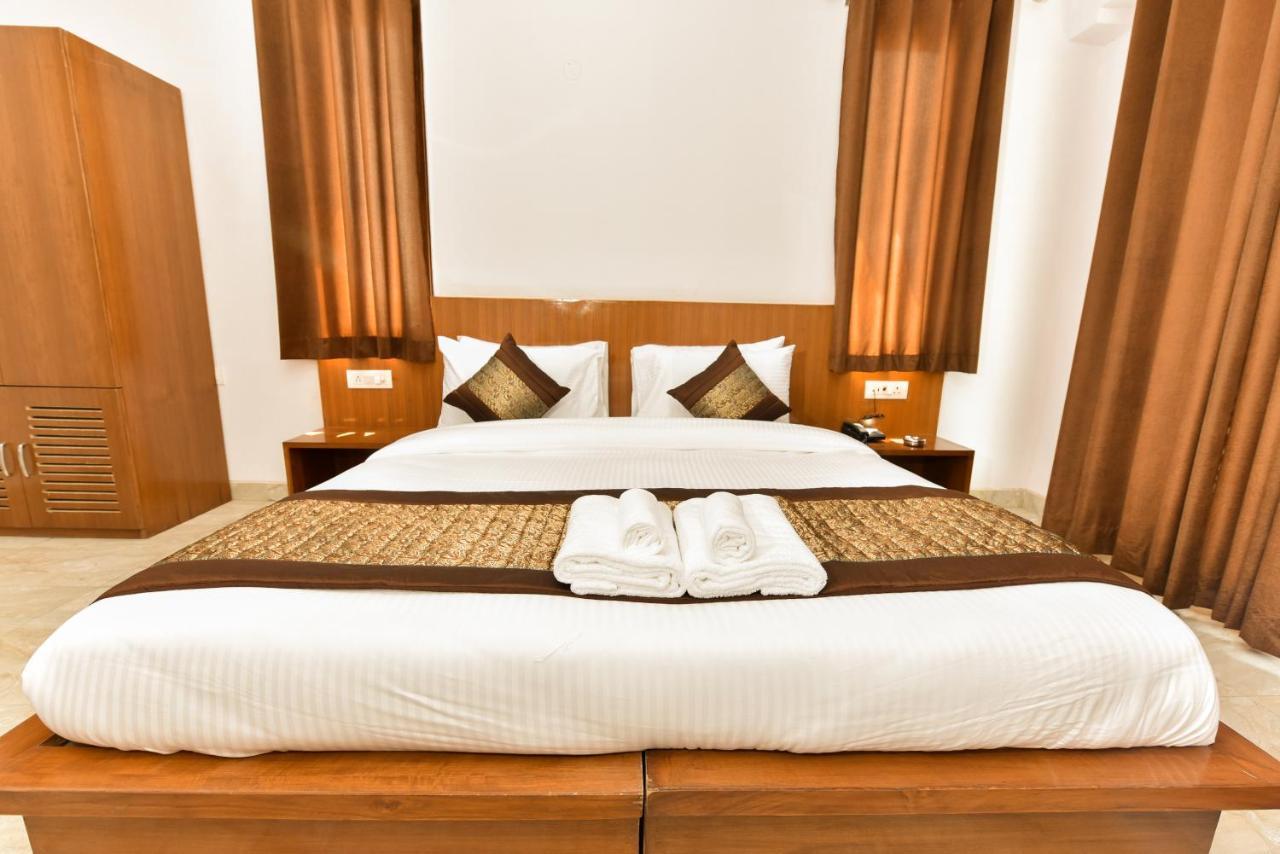 Hotel Luxury Collection Gurgaon Exterior foto